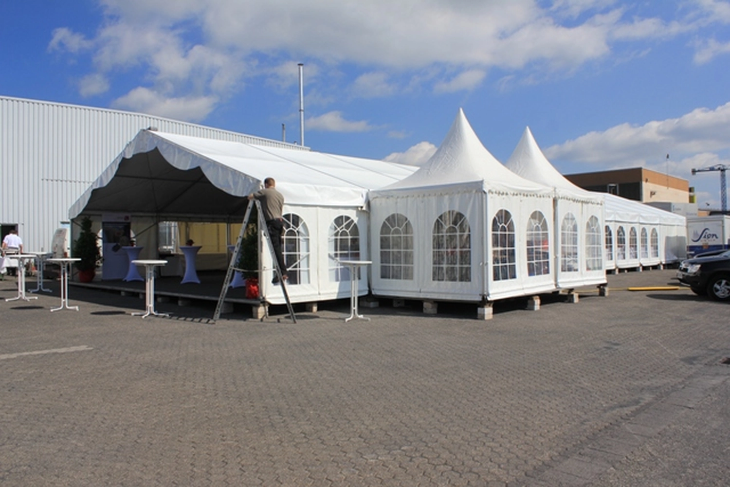 Zeltvermietung Eventzelt mieten Partyzelt mieten Festzelt mieten Großzelt mieten Pagodenzelt mieten Zelte für Veranstaltungen Zeltverleih NRW Zeltvermietung NRW Zelt mieten Köln Zelt mieten Bonn