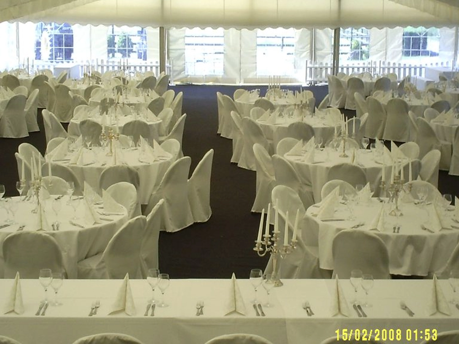 mobile Eventlocation flexible Raumlösung Event großes Zelt für 1000 Personen mieten Zeltvermietung mit Komplettservice NRW Pagodenzelte kombinieren mieten Zelt für Hochzeit mit Ausstattung mieten Eventzelt inklusive Möbel und Licht Zelt für Outdoor Veranstaltung mieten