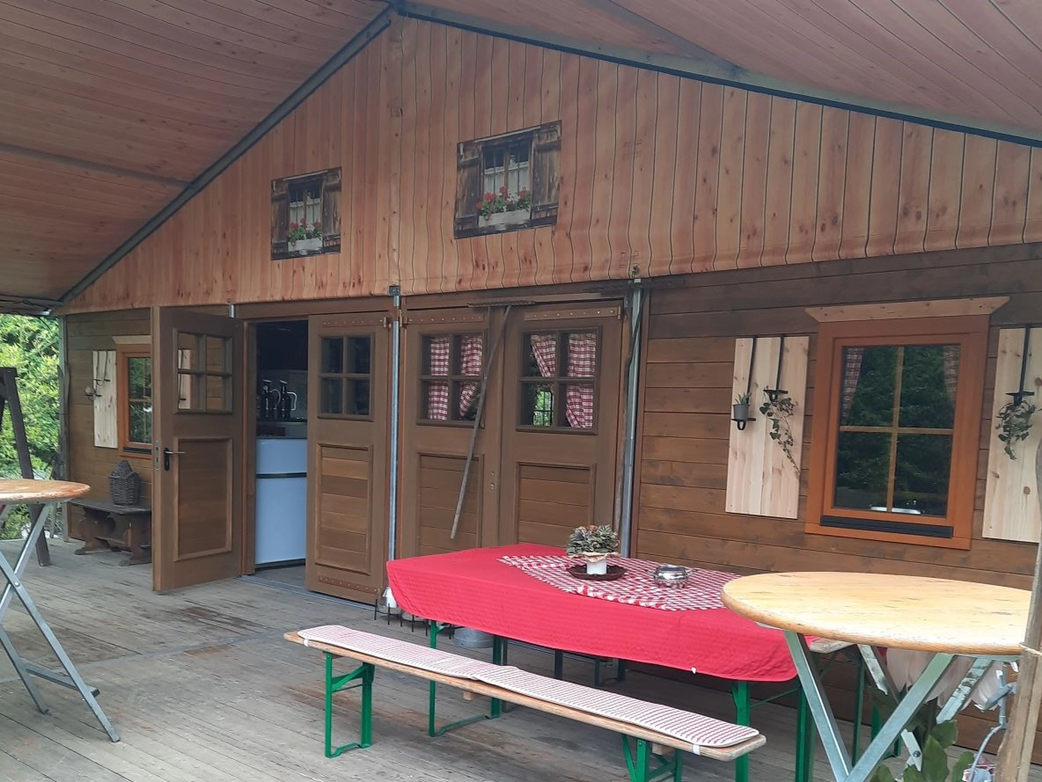 Zeltvermietung Eventzelt mieten Partyzelt mieten Festzelt mieten Großzelt mieten Pagodenzelt mieten Zelte für Veranstaltungen Zeltverleih NRW Zeltvermietung NRW Zelt mieten Köln Zelt mieten Bonn