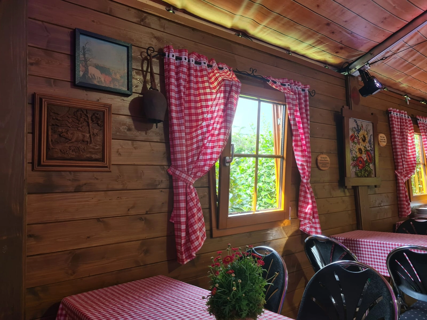 Zeltvermietung Eventzelt mieten Partyzelt mieten Festzelt mieten Großzelt mieten Pagodenzelt mieten Zelte für Veranstaltungen Zeltverleih NRW Zeltvermietung NRW Zelt mieten Köln Zelt mieten Bonn