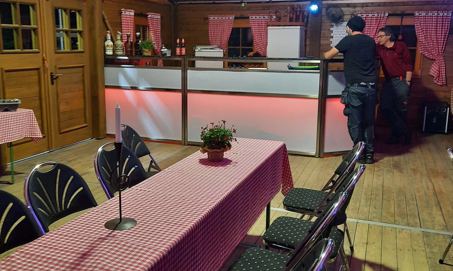 Zeltvermietung Eventzelt mieten Partyzelt mieten Festzelt mieten Großzelt mieten Pagodenzelt mieten Zelte für Veranstaltungen Zeltverleih NRW Zeltvermietung NRW Zelt mieten Köln Zelt mieten Bonn