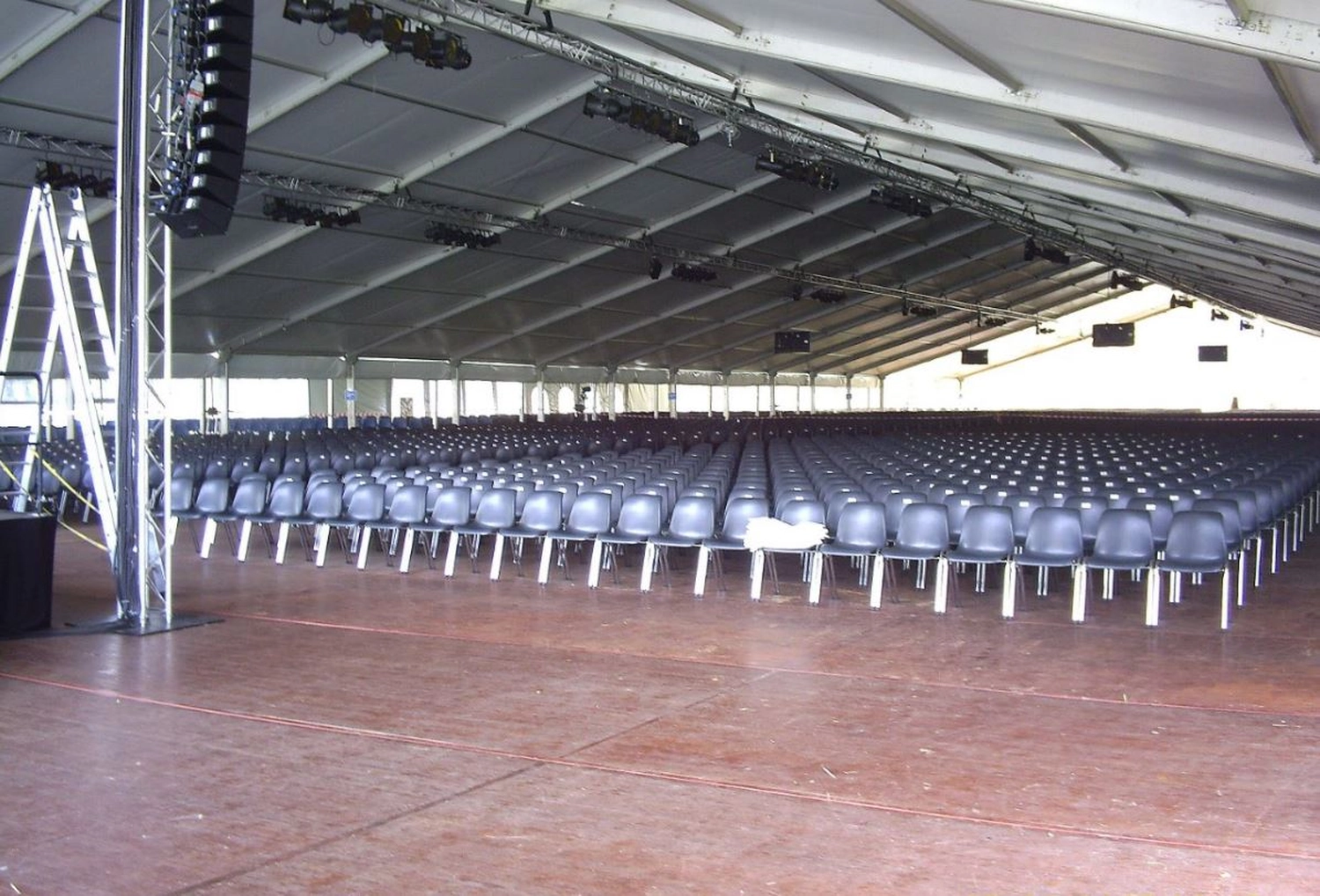 Zeltverleih Siegburg Eventzelt Aachen Zeltvermietung Düsseldorf Zelt mieten Rhein-Sieg-Kreis Zeltverleih Rheinland-Pfalz Hochzeitszelt mieten Zelt für Firmenfeier Zelt für Betriebsveranstaltung Zelt für Jubiläum Zelt für Messe / Ausstellung Partyzelt für Geburtstag Zelt für BBQ Event Zelt mit Aufbau und Abbau Zelt mit Möblierung mieten Zelt mit Heizung oder Klimaanlage Eventzelt Komplettservice Zelt mit Dekoration